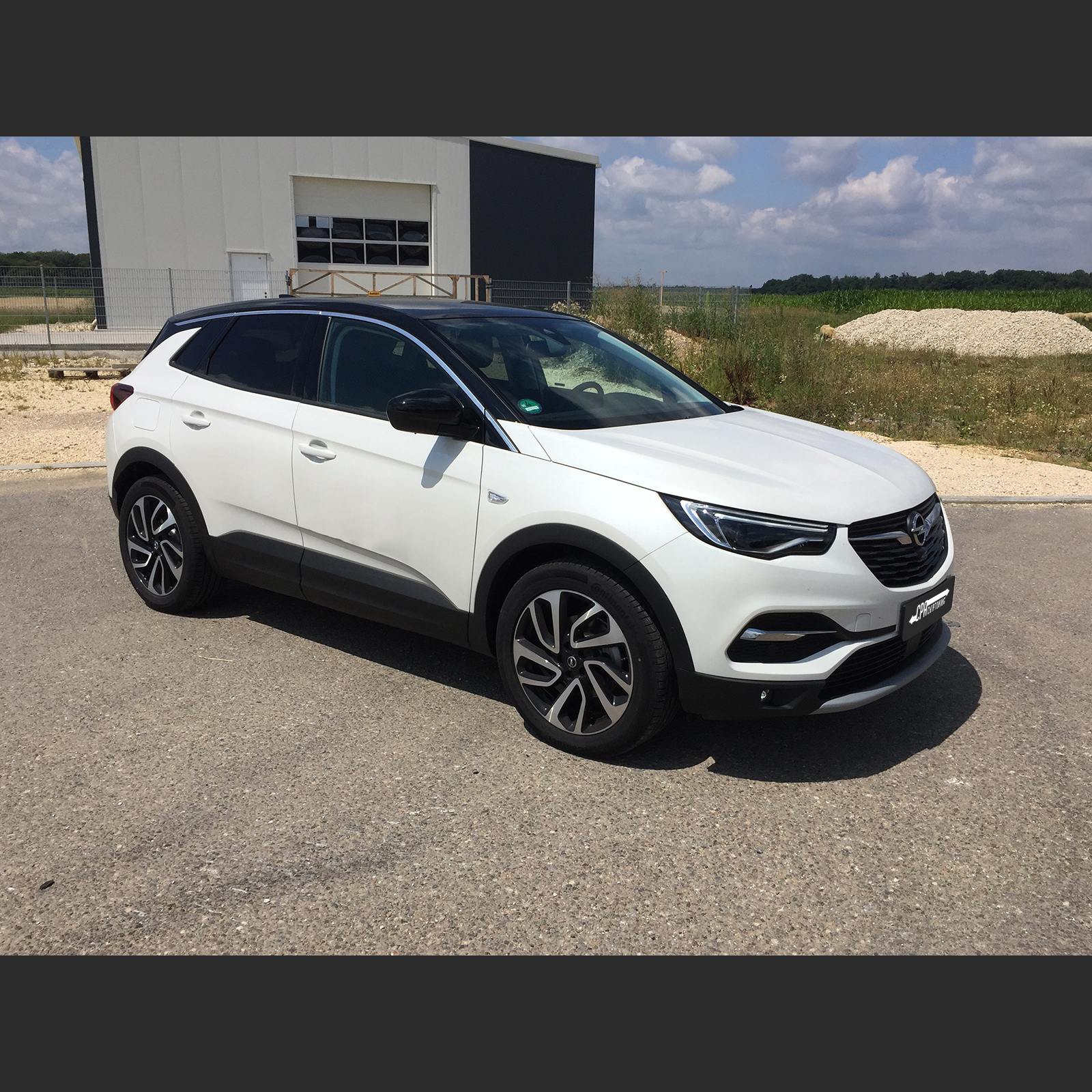 Potência diesel no Opel Grandland X 2.0 D