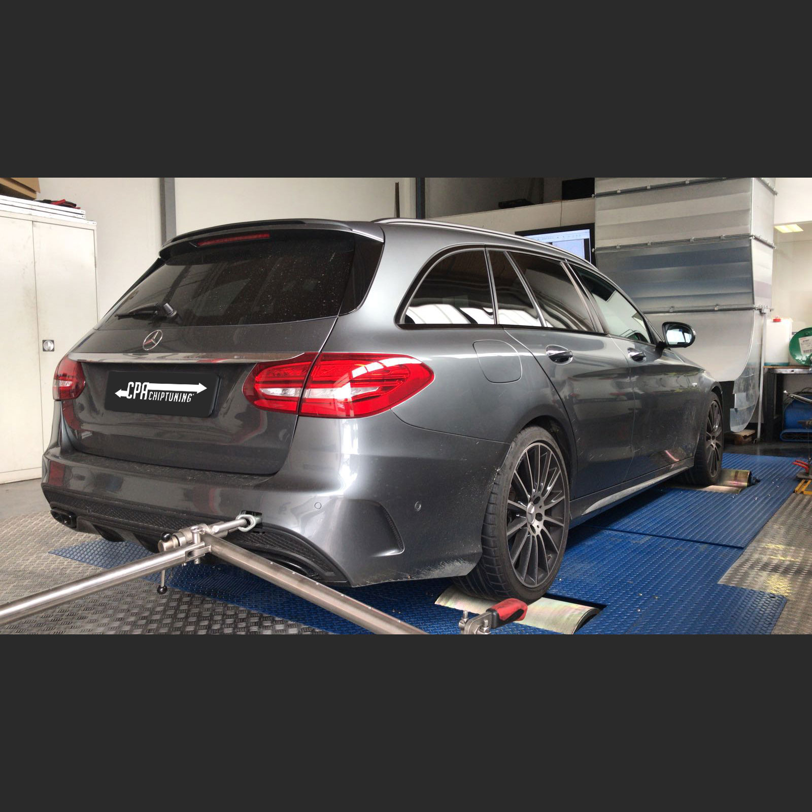 Potência AMG intransigente: C43 AMG