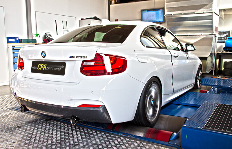BMW M235i no dinamômetro