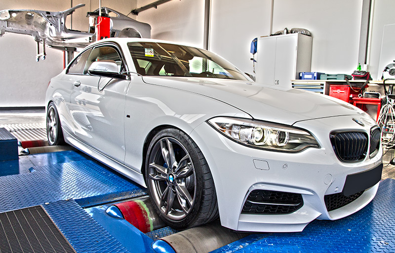 BMW M235i no dinamômetro